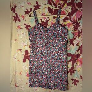 Floral Mini Dress with V-Neckline and Button Up front